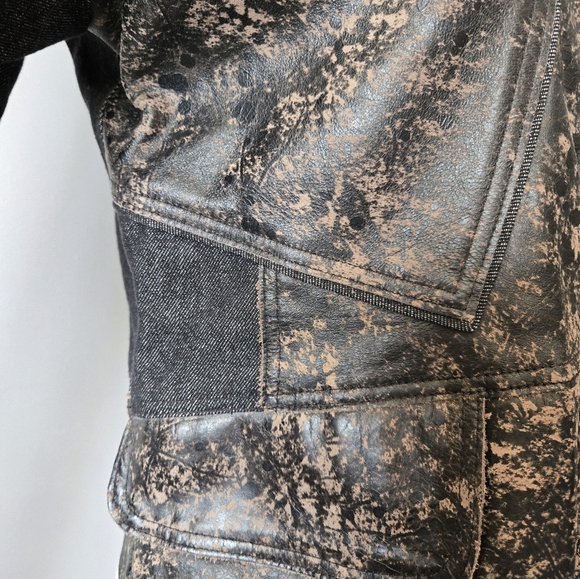 H&D Classic Leather Collection Speckled Leather and Denim Jacket. Size Large - Picture 4 of 16